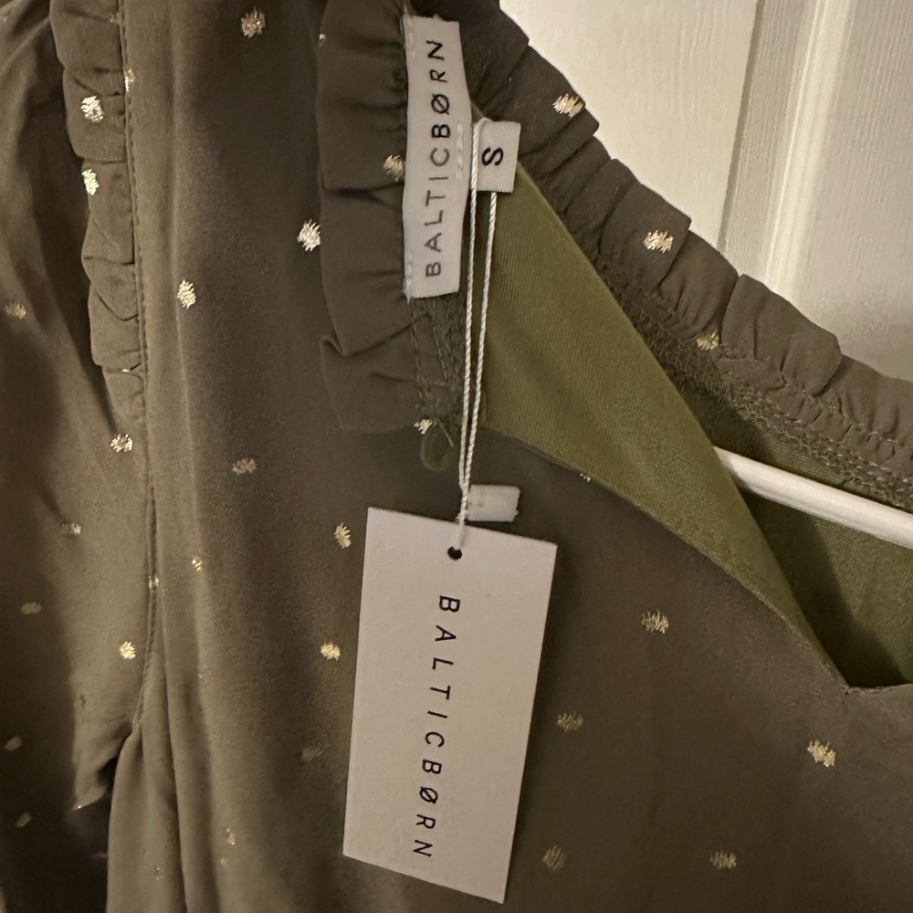 NWT Baltic Born Nixon Pintuck Ruffle Midi Dress - Picture 2 of 3